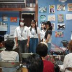 富士宮高校会議所のメンバーは、防災菓子「風祭」の試食会を開催しました。