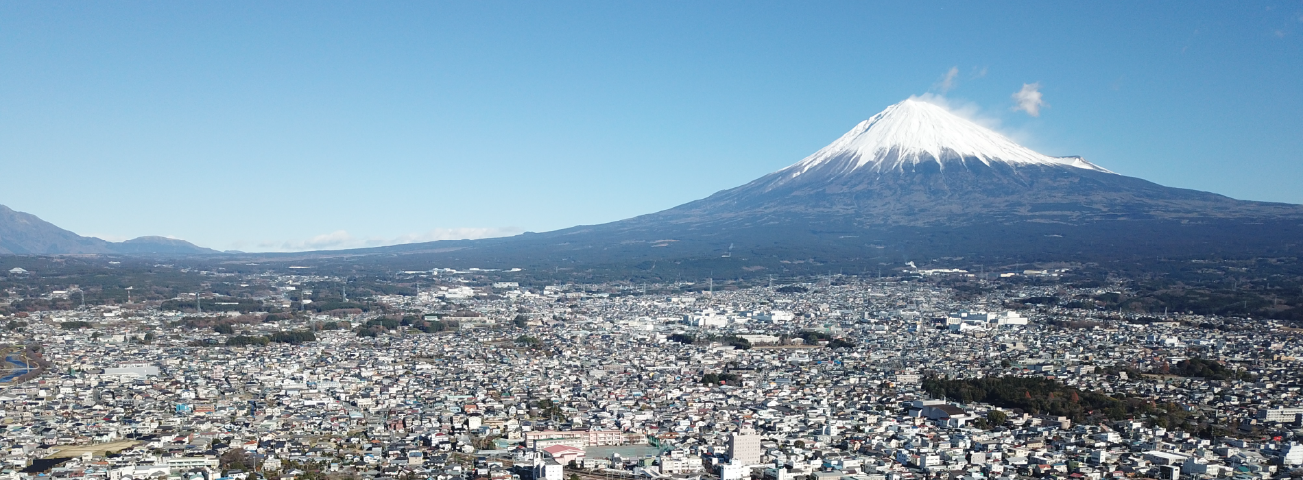 進学や就職に向けての学習意欲の増進と共に、地域における人材育成を目的とします。
