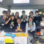 富士宮高校会議所のメンバーは、富士宮の活性化を目指して、第60回緑化祭花木市に出店参加しました。